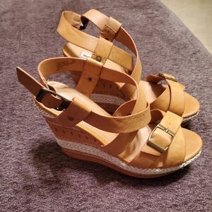Wedge sandals